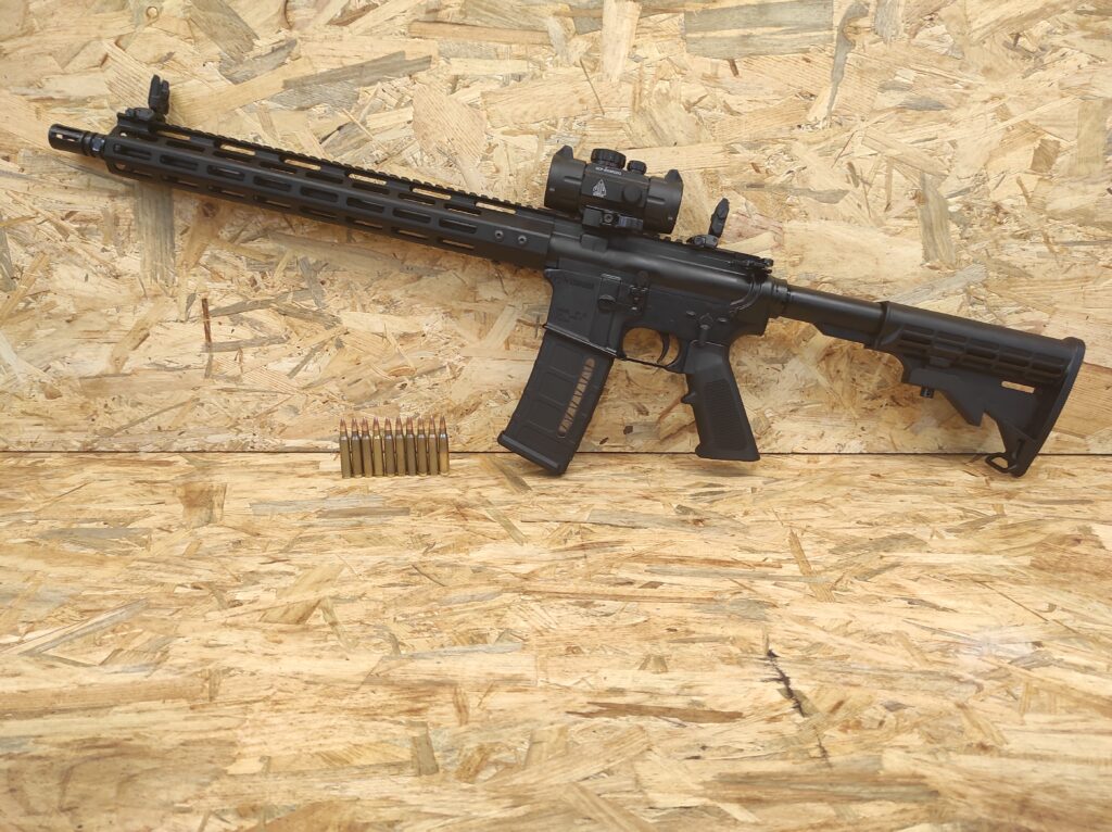 AR-15 FEDARM 16" kal 5,56/.223